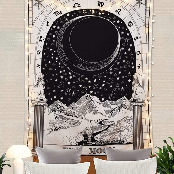 The Moon tapestry - Picture 1 of 4